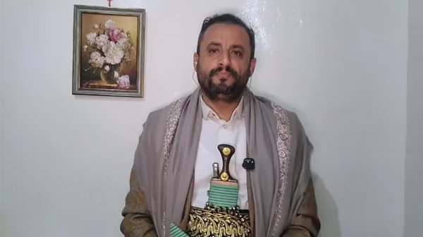 الميدان اليمني مستمر القوات المسلحة اليمنية تواصل المعركة بالتوازي مع المسارين السياسي والشعبي الميدان اليمني مستمر القوات المسلحة اليمنية تواصل المعركة بالتوازي مع المسارين السياسي والشعبي
