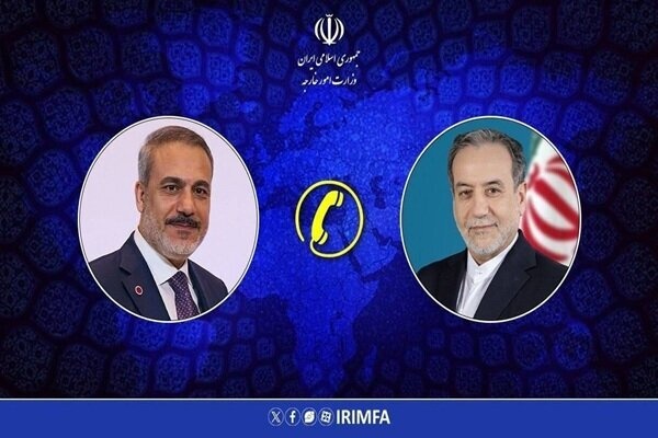 إيران وتركيا تبحثان التطورات الإقليمية وسبل خفض التوتر إيران وتركيا تبحثان التطورات الإقليمية وسبل خفض التوتر