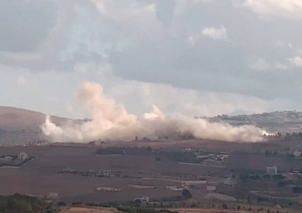 بالصورة تفجير إسرائيلي عند أطراف بلدة عيناثا في جنوب لبنان