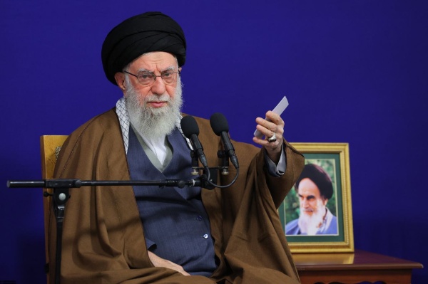 الانجازات الاستراتيجية للشهيد قائد الأمة السيد علي الخامنئي قدس سره الانجازات الاستراتيجية للشهيد قائد الأمة السيد علي الخامنئي قدس سره