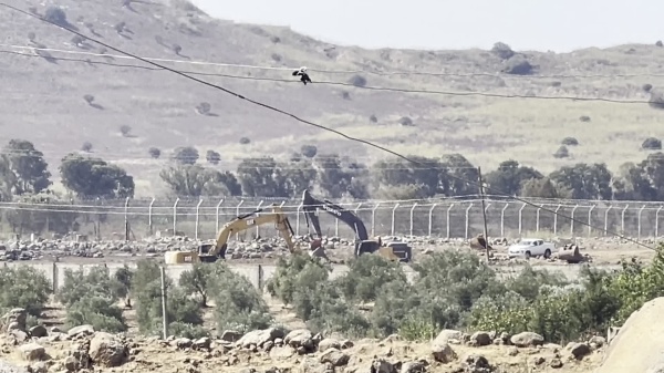 تجريف إسرائيلي واسع في ريف القنيطرة والخارجية السورية تدين استكمال خط سوفا 53 تجريف إسرائيلي واسع في ريف القنيطرة والخارجية السورية تدين استكمال خط سوفا 53