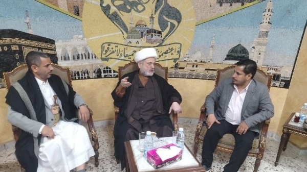 تجمع العلماء تسل م من وفد يمني رسالة مفتي الديار اليمنية حول استهداف المقدسات