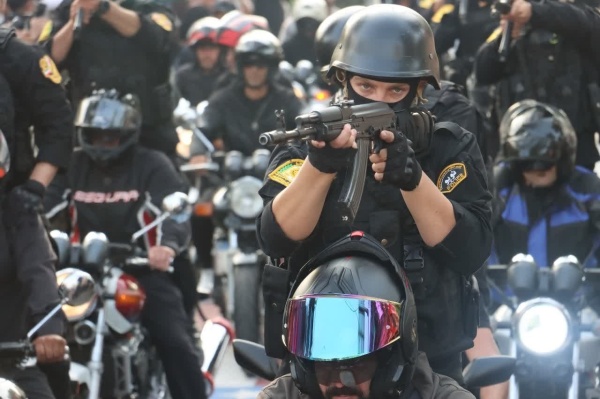 صور من فعالية فدائيو ايران في منطقة رشت صور من فعالية فدائيو ايران في منطقة رشت