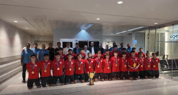 احتفاء بأبطال غرب آسيا استقبال حاشد لمنتخب لبنان للناشئين في بيروت احتفاء بأبطال غرب آسيا استقبال حاشد لمنتخب لبنان للناشئين في بيروت