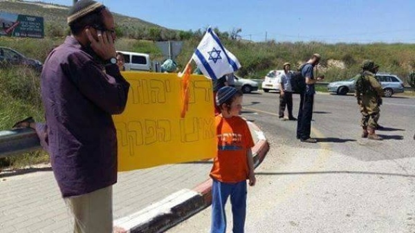 مستوطنون يعتدون على مواطنين ويحتجزونهم ويصع دون هجماتهم بالضفة والقدس