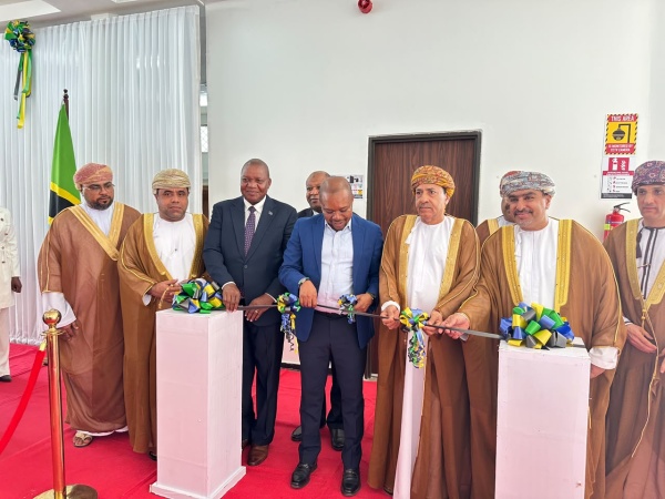 هيئة الوثائق والمحفوظات الوطنية تدعم الأرشيف الوطني التنزاني بمركز بيانات متكامل هيئة الوثائق والمحفوظات الوطنية تدعم الأرشيف الوطني التنزاني بمركز بيانات متكامل