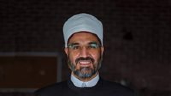 عمرو الورداني غياب المعنى داخل الأسرة يهدد الأجيال الجديدة عمرو الورداني غياب المعنى داخل الأسرة يهدد الأجيال الجديدة
