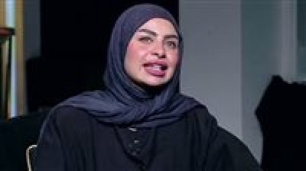 طليقة مسلم تزعم رفضه رؤية ابنه مرضيش يفتح الباب والولد فضل يعيط