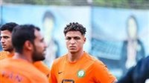 أحمد أمين أوفا لاعب البنك استمرار أيمن الرمادي استقرار وإدارة البنك الأهلي الأفضل أحمد أمين أوفا لاعب البنك استمرار أيمن الرمادي استقرار وإدارة البنك الأهلي الأفضل