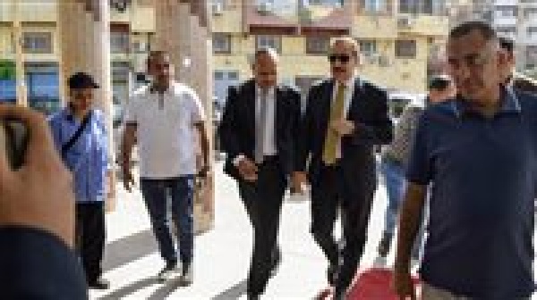 محافظ بورسعيد يتفقد غرفة عمليات امتحانات الشهادة الثانوية العامة في أول أيامها محافظ بورسعيد يتفقد غرفة عمليات امتحانات الشهادة الثانوية العامة في أول أيامها