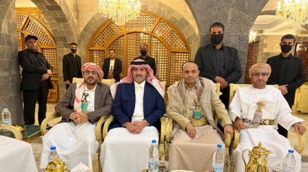 عمان تلمح لانسحاب من الوساطة اليمنية السعودية وخارجيتها يدافع عن إيران