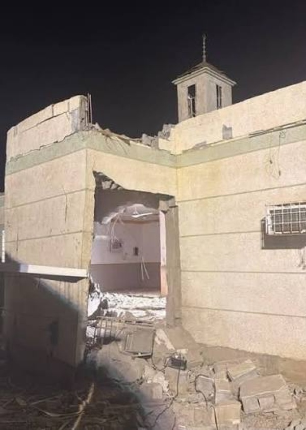 من جامع الطوال إلى مكة السعودية تتعلق باستار الكعبة مجددا من جامع الطوال إلى مكة السعودية تتعلق باستار الكعبة مجددا