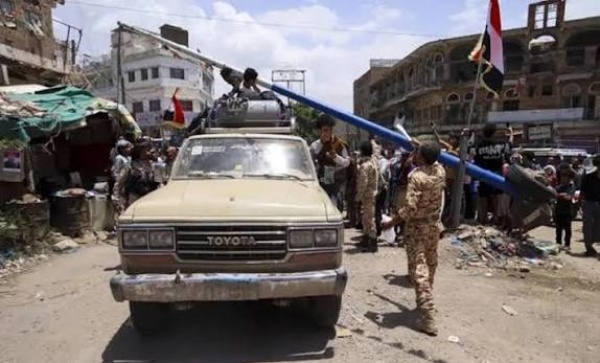 أبرز نقاط الخلافات بين الإصلاح و الحوثيين التي أجلت بدء الانتشار السلس بمدينة تعز أبرز نقاط الخلافات بين الإصلاح و الحوثيين التي أجلت بدء الانتشار السلس بمدينة تعز