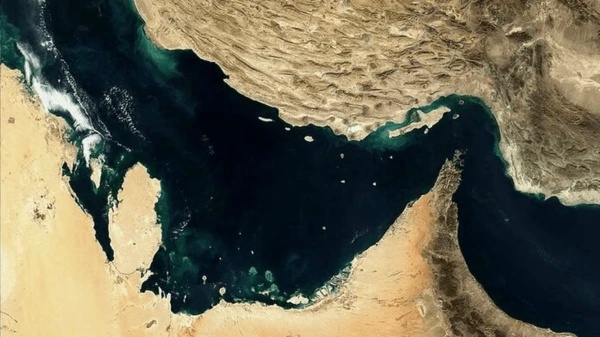 استهدافات أمريكية تطال عدة محافظات إيرانية وسقوط شهداء وجرحى استهدافات أمريكية تطال عدة محافظات إيرانية وسقوط شهداء وجرحى
