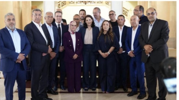 عاجل فاطمة الزهراء المنصوري ت زكي رسميا وكلاء لوائح البام بجهة الدار البيضاء سطات في لقاء مغلق بفيلا عبد الرحيم بن ضو عاجل فاطمة الزهراء المنصوري ت زكي رسميا وكلاء لوائح البام بجهة الدار البيضاء سطات في لقاء مغلق بفيلا عبد الرحيم بن ضو