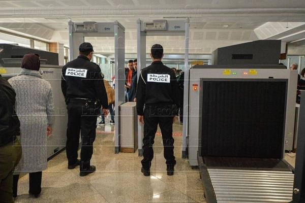 الدار البيضاء توقيف مواطن هندي بمطار محمد الخامس مبحوث عنه دولي ا بطلب من الولايات المتحدة الدار البيضاء توقيف مواطن هندي بمطار محمد الخامس مبحوث عنه دولي ا بطلب من الولايات المتحدة