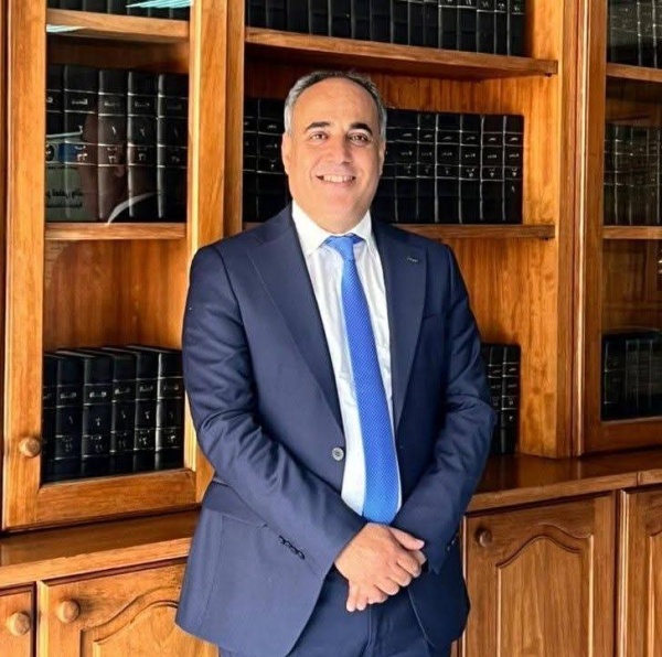 مفاجأة بعين الشق سيدي معروف الحركة الشعبية تزكي المحامي أيت بوجبير خلفا لعبد الحق شفيق وتربك حسابات 23 شتنبر