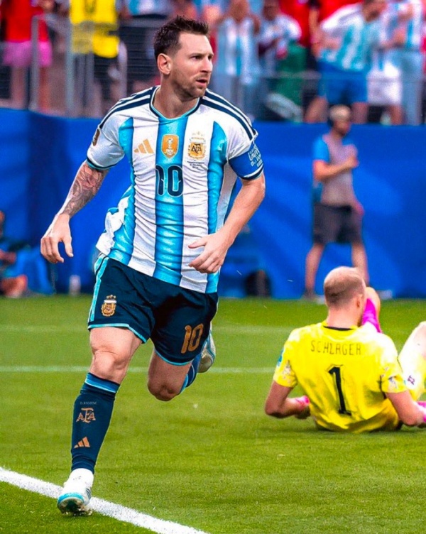 ميسي يقود الأرجنتين للفوز على النمسا في كأس العالم 2026 ميسي يقود الأرجنتين للفوز على النمسا في كأس العالم 2026