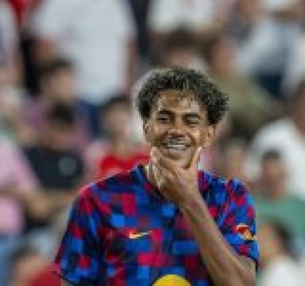 بعد الهزيمة في ديربي مدريد لامين جمال يستفز مبابي بعد الهزيمة في ديربي مدريد لامين جمال يستفز مبابي