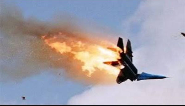 الإعلام الحربي اليمني ترقبوا مشاهد نوعية لإسقاط طائرة مقاتلة سعودية من نوع f15 وحطامها في محافظة مأرب
