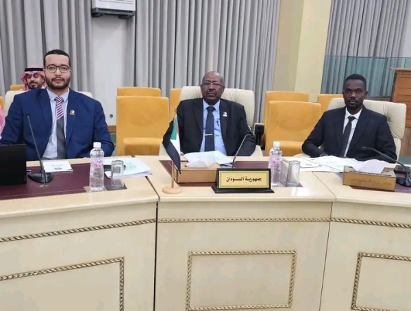 السودان يستعرض تجربته التشريعية بمؤتمر الخبراء العرب لتقنية المعلومات السودان يستعرض تجربته التشريعية بمؤتمر الخبراء العرب لتقنية المعلومات