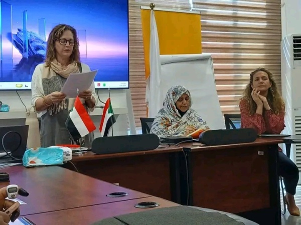 انطلاق الملتقى القومي لوحدات الولايات لمكافحة العنف ضد المرأة والطفل انطلاق الملتقى القومي لوحدات الولايات لمكافحة العنف ضد المرأة والطفل