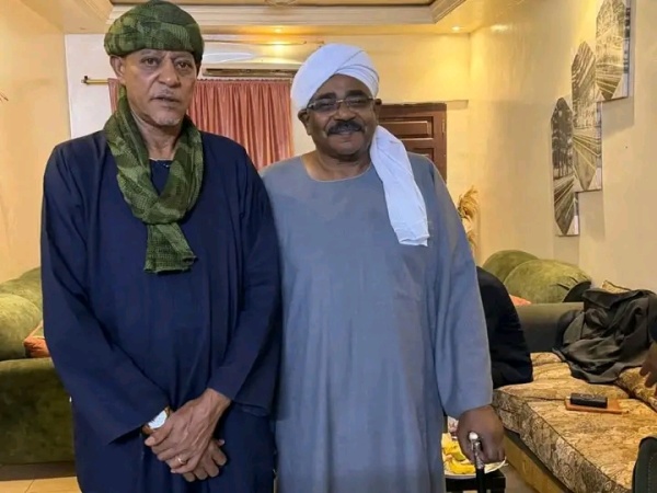 موسى هلال يشدد على دعم الجيش والحوار السوداني السوداني