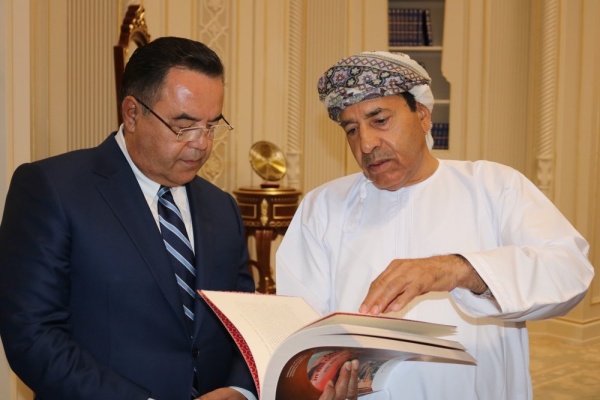 بحث آفاق التعاون الوثائقي والعلمي بين سلطنة ع مان وأوزبكستان بحث آفاق التعاون الوثائقي والعلمي بين سلطنة ع مان وأوزبكستان