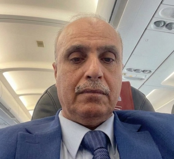نبيل الفودعي يستعرض مقتطفات من كتابه المندثر من لهجات اليمن والمعافر في مركز دال للاستشارات والأنشطة الثقافية والاجتماعية نبيل الفودعي يستعرض مقتطفات من كتابه المندثر من لهجات اليمن والمعافر في مركز دال للاستشارات والأنشطة الثقافية والاجتماعية