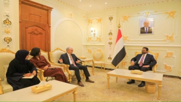 اليمن ألمانيا تجدد دعمها لمشاريع التعافي خلال زيارة سفيرها إلى مأرب اليمن ألمانيا تجدد دعمها لمشاريع التعافي خلال زيارة سفيرها إلى مأرب