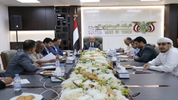 اليمن لجنة الواردات تغطي سلعا أساسية بـ 3 مليارات دولار في 5 أشهر اليمن لجنة الواردات تغطي سلعا أساسية بـ 3 مليارات دولار في 5 أشهر