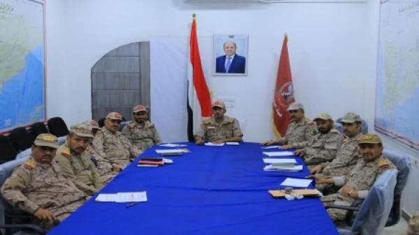 اليمن رئيس الأركان يوجه برفع الجاهزية العسكرية القصوى لمواجهة التصعيد الحوثي