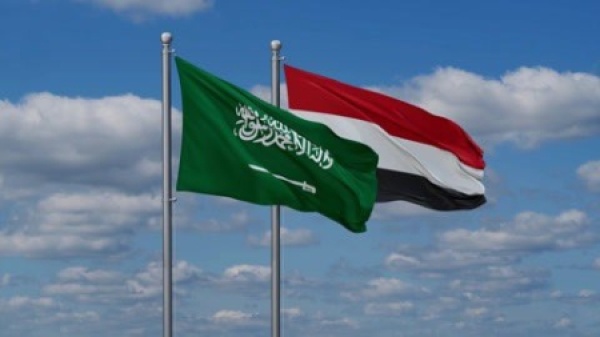 اليمن الحكومة ترحب ببيان الخارجية السعودية وتؤيد إجراءاتها لحماية أمنها وملاحتها اليمن الحكومة ترحب ببيان الخارجية السعودية وتؤيد إجراءاتها لحماية أمنها وملاحتها
