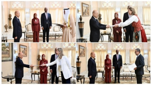 اليمن العليمي يتسلم أوراق اعتماد أربعة سفراء ويقول إن تصعيد الحوثيين مرتبط بأجندة إيرانية اليمن العليمي يتسلم أوراق اعتماد أربعة سفراء ويقول إن تصعيد الحوثيين مرتبط بأجندة إيرانية
