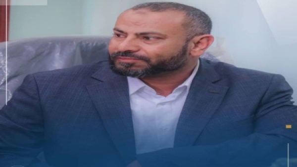 اليمن محافظ الضالع يوقف 10 مسؤولين محليين ويحيلهم للتحقيق بشأن اختلالات إدارية