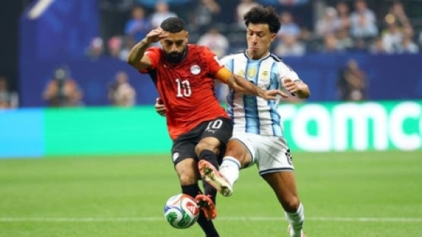 رياضة محمد صلاح يصل إلى تركيا للتوقيع مع طرابزون سبور رياضة محمد صلاح يصل إلى تركيا للتوقيع مع طرابزون سبور