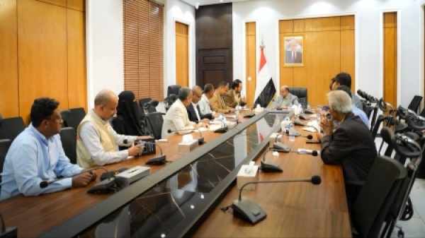 اليمن الخنبشي يبحث مع اليونسكو حماية المواقع الأثرية وترميم متحف المكلا