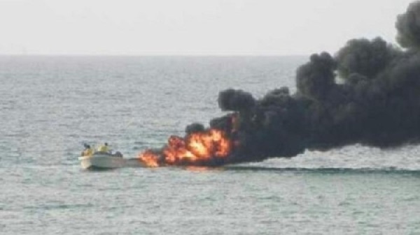 اليمن القوات البحرية تعلن تدمير 3 زوارق حوثية مفخخة في البحر الأحمر ومقتل 5 عناصر اليمن القوات البحرية تعلن تدمير 3 زوارق حوثية مفخخة في البحر الأحمر ومقتل 5 عناصر