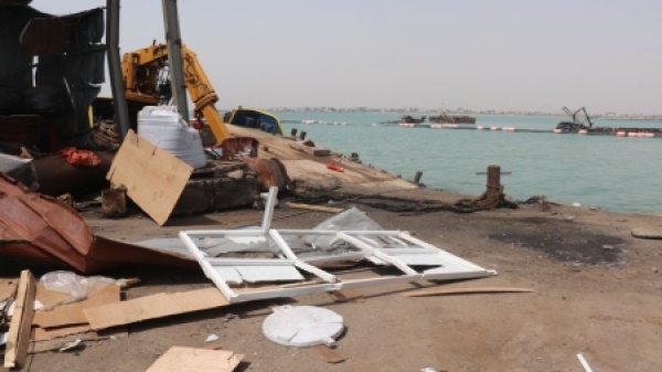 اليمن تصعيد حوثي واسع في الساحل الغربي لليمن باستخدام المسي رات والزوارق اليمن تصعيد حوثي واسع في الساحل الغربي لليمن باستخدام المسي رات والزوارق