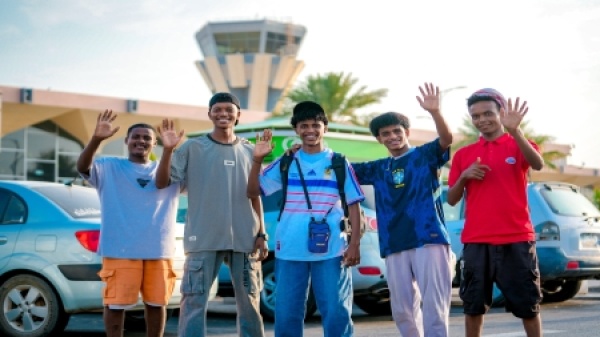 اليمن مفوضية اللاجئين تسير رحلة جوية ثانية لإعادة اللاجئين الصوماليين إلى بلادهم اليمن مفوضية اللاجئين تسير رحلة جوية ثانية لإعادة اللاجئين الصوماليين إلى بلادهم