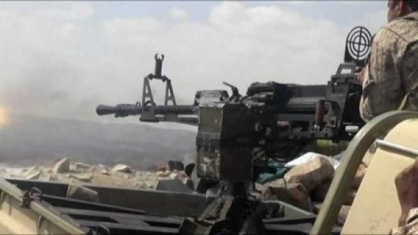 اليمن القوات الحكومية تحبط هجوما حوثيا وتوقع 23 قتيلا وجريحا في صفوف الجماعة بتعز اليمن القوات الحكومية تحبط هجوما حوثيا وتوقع 23 قتيلا وجريحا في صفوف الجماعة بتعز