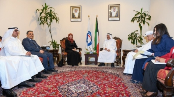 الكويت وزيرة الخارجية اليمنية تبحث مع الهلال الأحمر الكويتي توسيع التعاون الإنساني