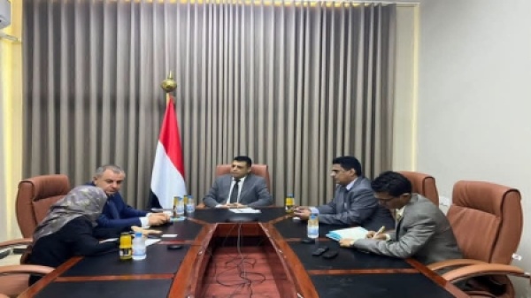 اليمن اجتماع حكومي أممي يبحث تداعيات النزوح ويرفع تقديرات النازحين نحو 100 ألف