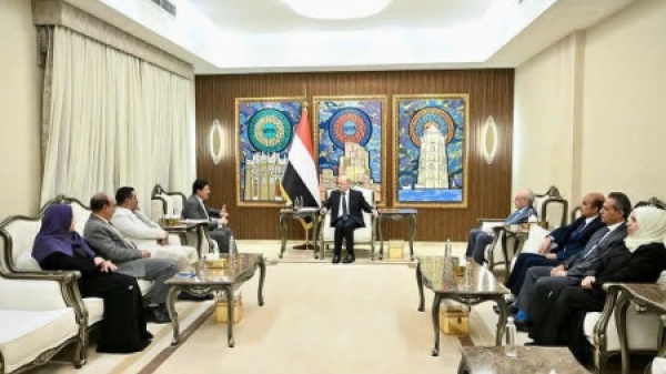 اليمن العليمي يؤكد أن محاسبة مرتكبي الانتهاكات جزء من معركة استعادة مؤسسات الدولة اليمن العليمي يؤكد أن محاسبة مرتكبي الانتهاكات جزء من معركة استعادة مؤسسات الدولة