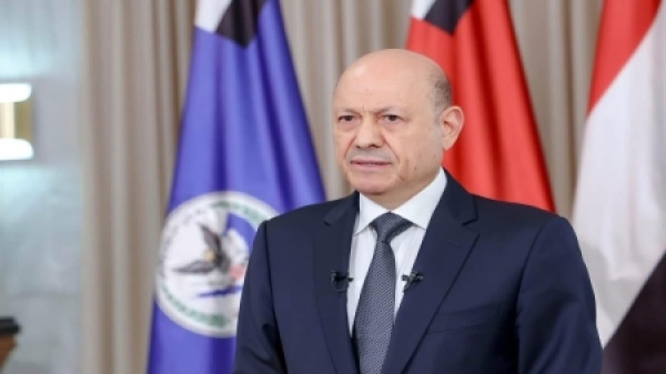 اليمن العليمي يعلن التعبئة العامة ويحدد صنعاء هدف ا لاستعادة الدولة اليمن العليمي يعلن التعبئة العامة ويحدد صنعاء هدف ا لاستعادة الدولة