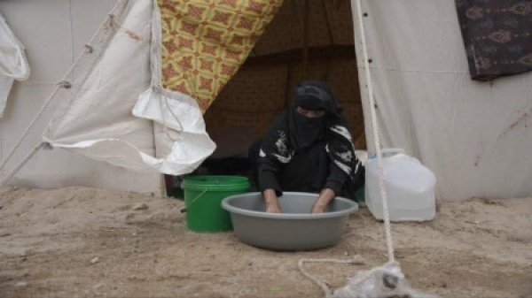 اليمن اجتماع حكومي يبحث تدهور أوضاع النساء النازحات وتأثير التصعيد على المخيمات