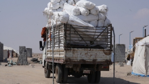 اليمن العغو الدولية تطالب الحوثيين بفتح طرق تعز فورا وتحذر من كارثة تهدد حياة مئات الآلاف