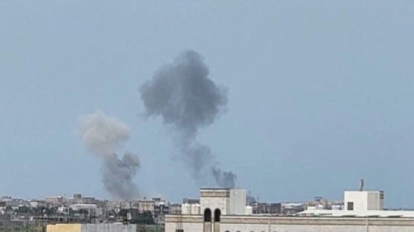اليمن غارات جوية مكثفة تستهدف مواقع للحوثيين بالمخا لليوم الثاني اليمن غارات جوية مكثفة تستهدف مواقع للحوثيين بالمخا لليوم الثاني
