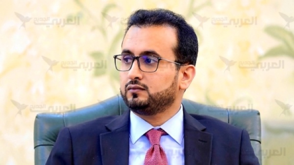 اليمن الحكومة تبدأ صرف الزيادة والعلاوات للموظفين بدءا من راتب أكتوبر