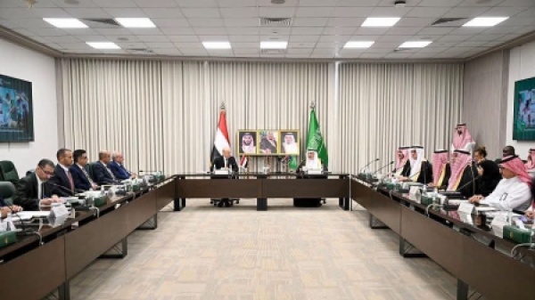 الرياض العليمي يدشن مشاريع إغاثية سعودية لتلبية الاحتياجات الإنسانية في اليمن وفي مقدمتها تعز